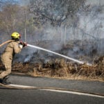 Bombeiros de Mato Grosso combatem a 27 incêndios nesta quinta-feira (19)