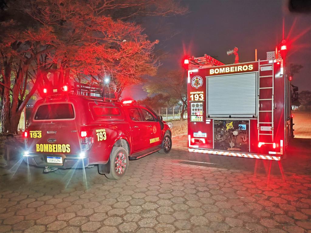 Bombeiros de MT prendem homem em flagrante por incêndio criminoso